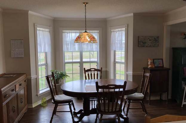 Building Photo - 1179 Martin St