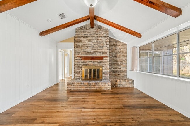 Building Photo - 9302 Claridge Dr