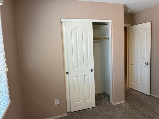 Building Photo - 23826 W Yavapai St