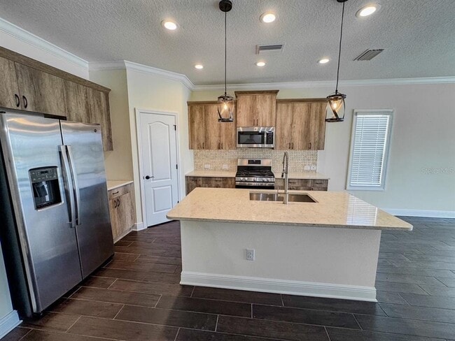 Building Photo - 3520 Woodmont Dr