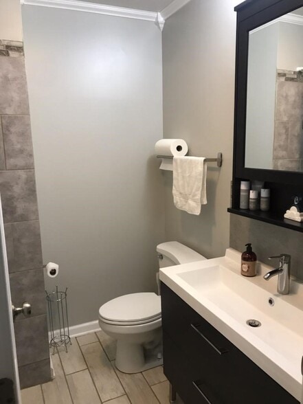 Building Photo - 91 Steele Cir