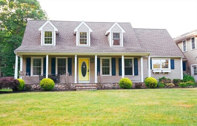 Building Photo - 241 New Bedford Rd