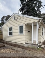 Building Photo - 2229 Lee St SE