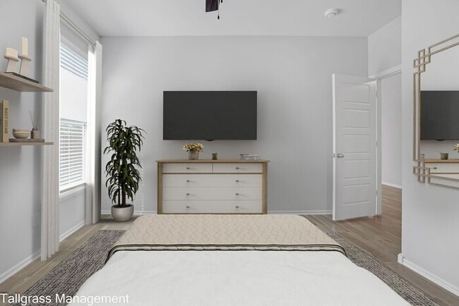Building Photo - Move In Specials! Elevated Living in Owasso