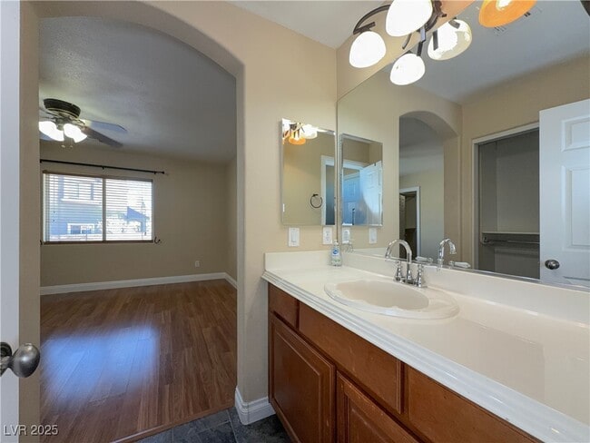 Building Photo - 1353 Robbers Roost Ave