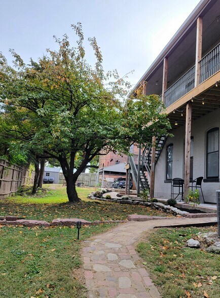 Building Photo - 1808 Lafayette Ave