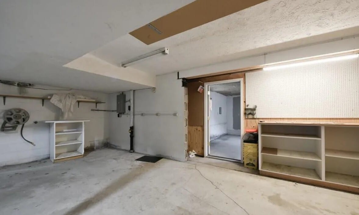 Building Photo - 13509 Carpenter St