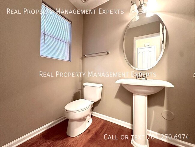 Building Photo - 14034 Pinyon Pine Ln
