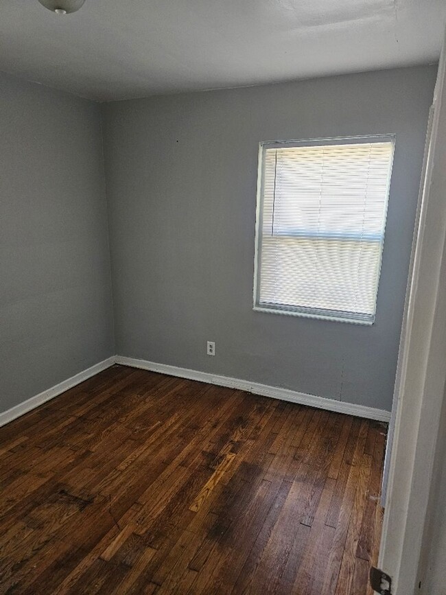 Building Photo - 5772 Guilford- 3 Beds & 1.5 Bath for Rent!