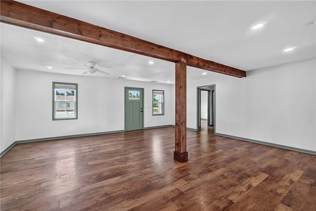 Building Photo - 519 N 8th St