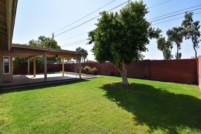 Building Photo - 3555 W 15th Ln