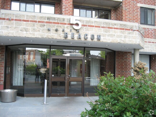 Building Photo - 15 N Beacon
