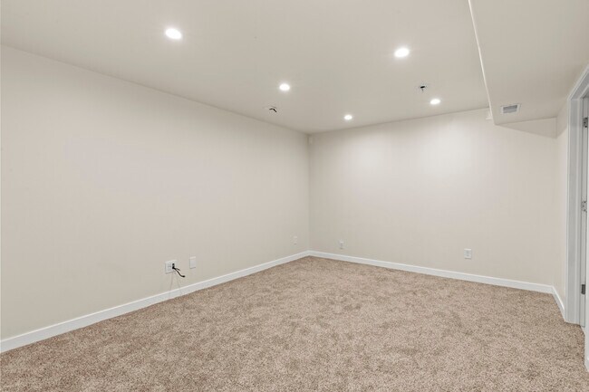 Basement Family Room - 2668 Cottonwood Dr