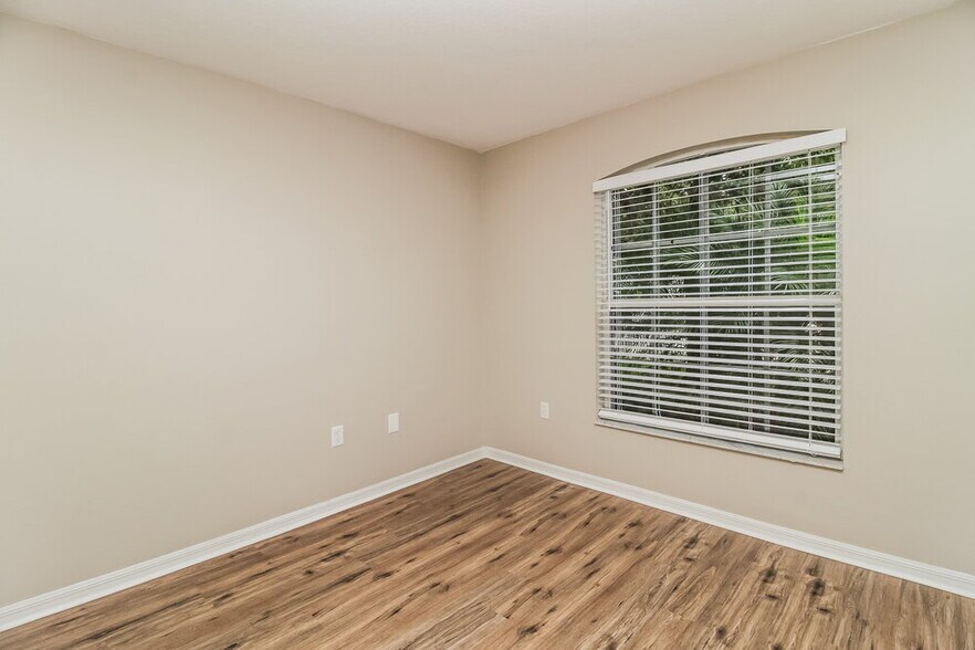 Building Photo - 30700 Pga Dr