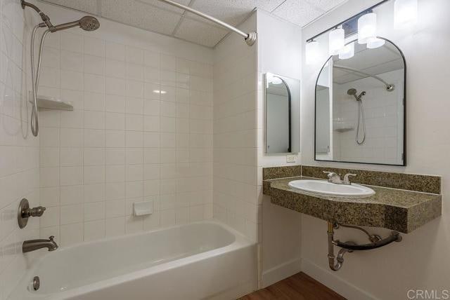 Building Photo - 1080 Park Blvd