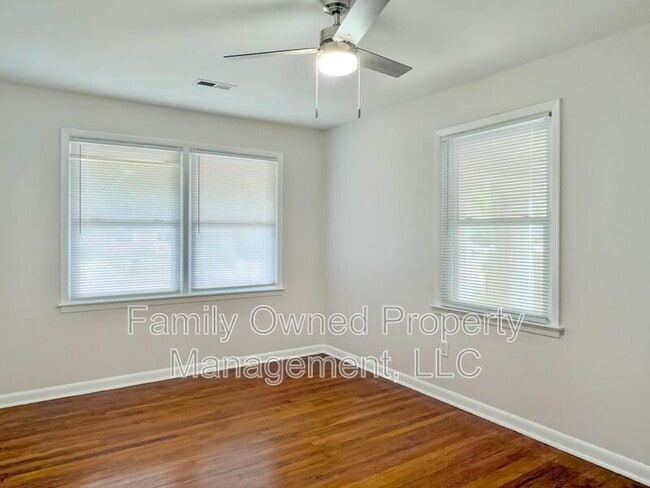 Building Photo - 1522 Joan St