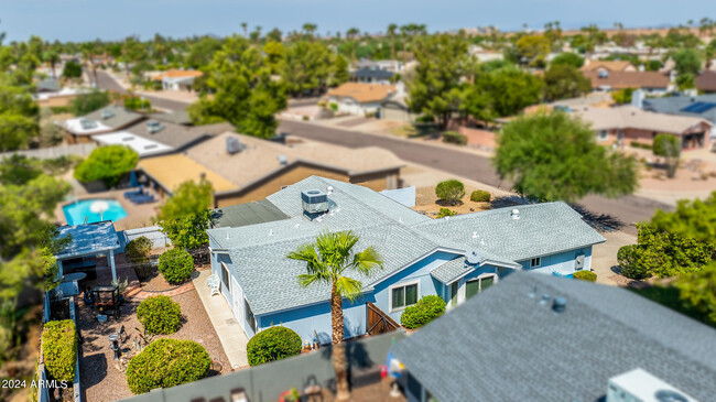 Building Photo - 6819 E Grandview Dr