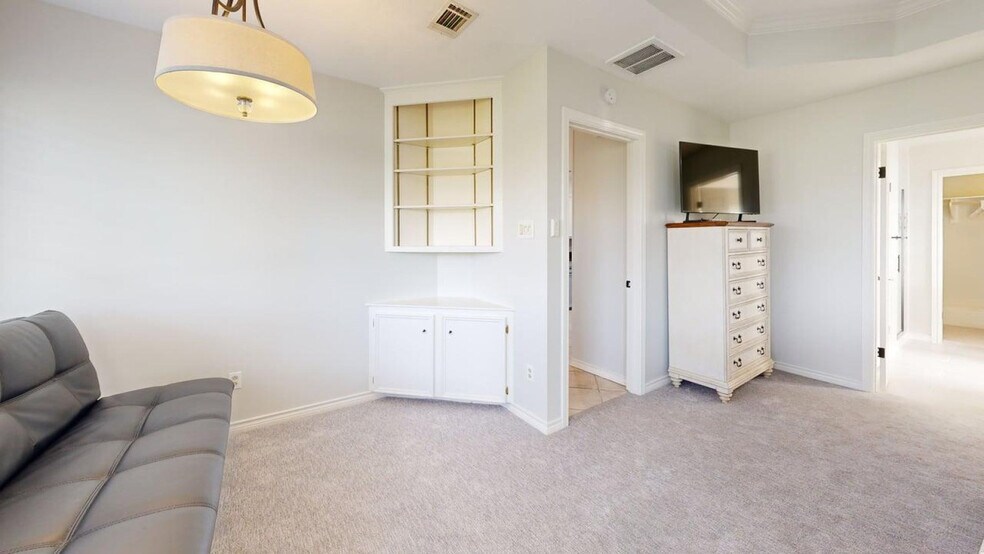 Building Photo - 1803 Fernhaven Cir