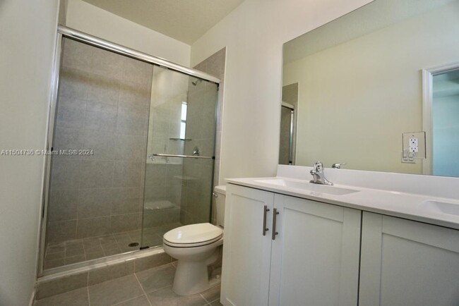 Building Photo - 3432 W 113th St