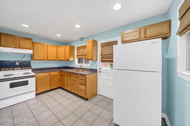 Building Photo - 3505 Herb Ln