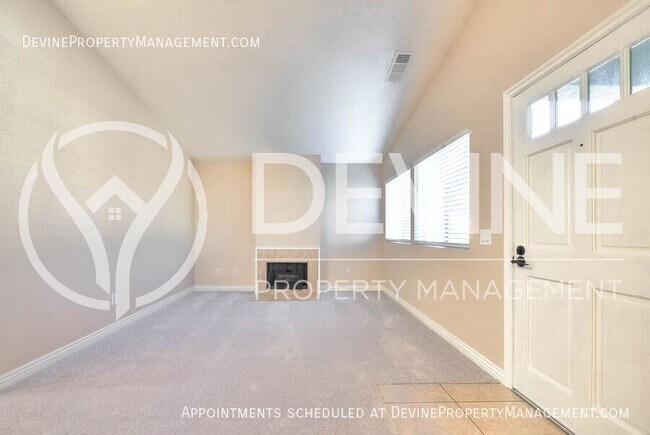 Building Photo - 7338 Greenhaven-Unit 66