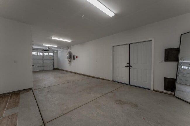 Building Photo - 510 15th St