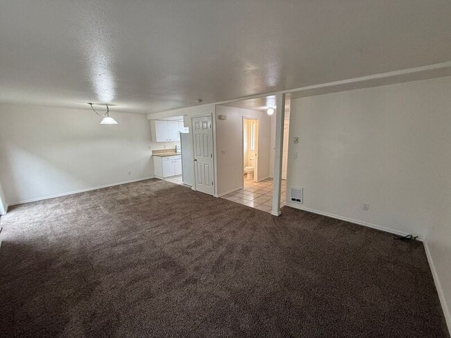 Building Photo - 4342 Ward Pl NE