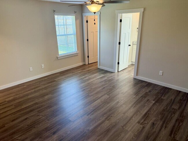 Building Photo - 115 Otts Shoals Rd