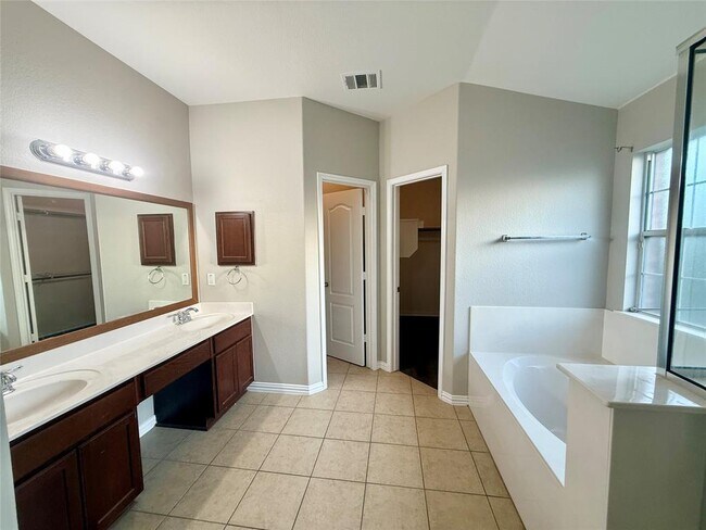 Building Photo - 1178 Clark Brothers Dr