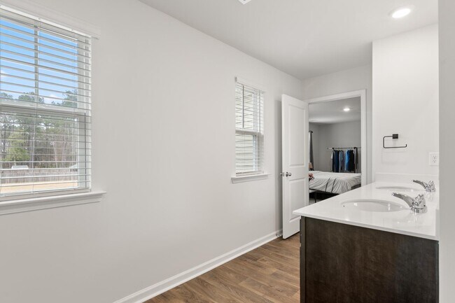 Building Photo - 103 Cardinal Flower Ct