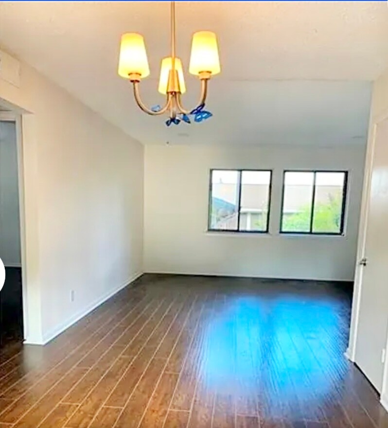 Building Photo - 4266 Roswell Rd NE