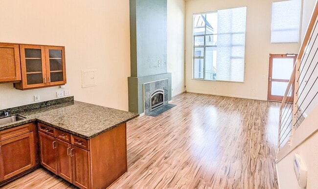 Building Photo - 950 Harrison St