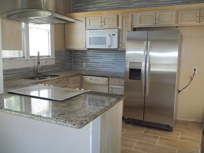 Building Photo - Ormond Beach home for rent!