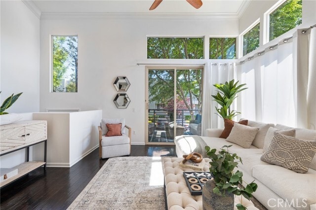 Building Photo - 5547 Strand