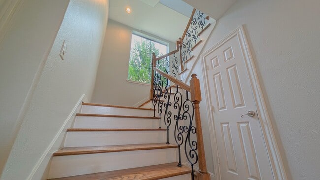 Building Photo - 1307 Riverine Ct