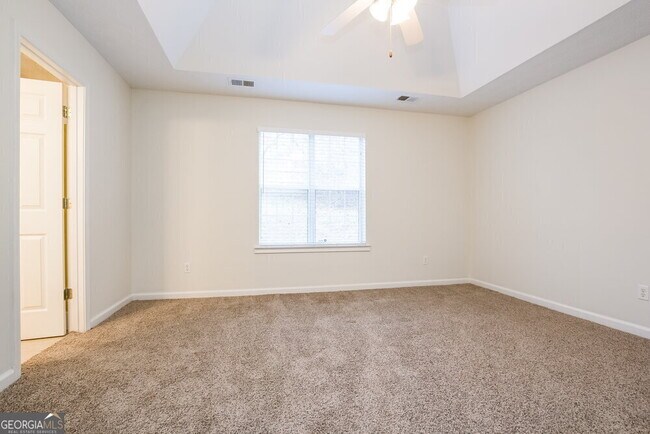 Building Photo - 3512 English Oaks Dr NW