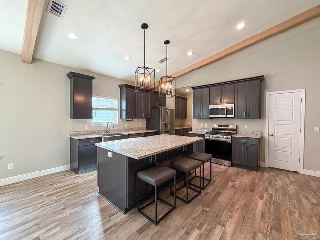 Building Photo - 1608 Toni St