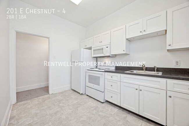 Building Photo - 201 E Chestnut-4