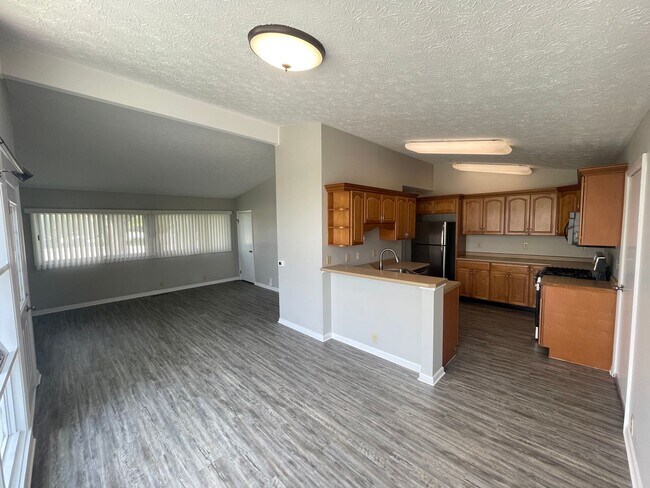 Primary Photo - 3 Bedroom 1.5 Bath House in West Lafayette