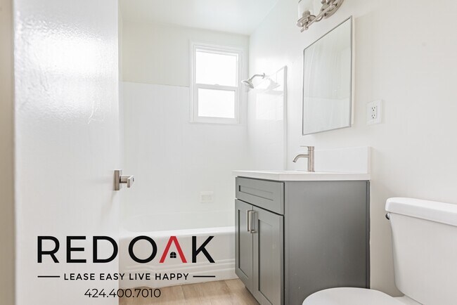 Building Photo - 112 N Normandie Ave