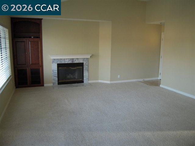 Building Photo - 85 Tahoe Ct