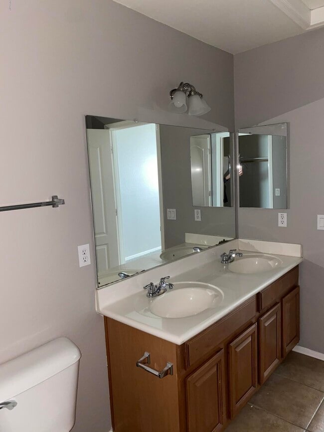 Building Photo - 13125 N 87th Dr