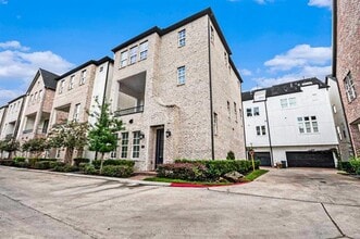 Building Photo - 9663 Kings Cross Station