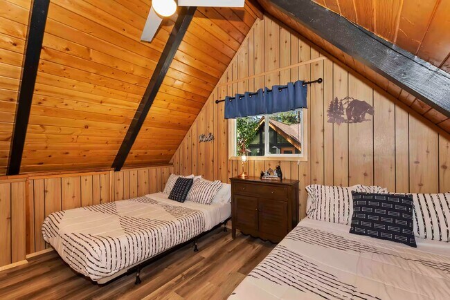 Building Photo - 1126 Sugarpine Rd
