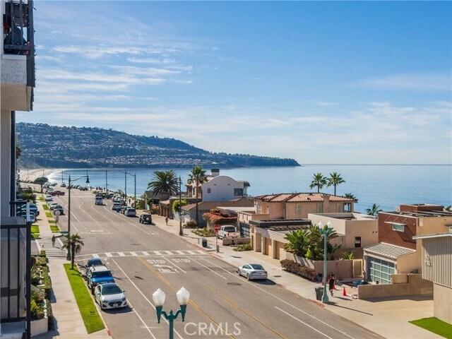 Building Photo - 730 Esplanade