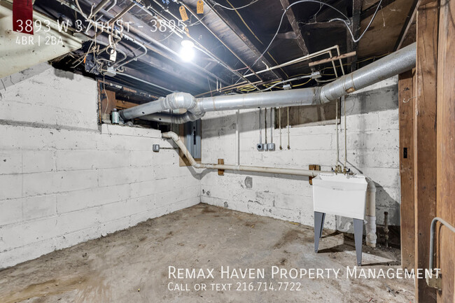 Building Photo - 3895 W 37th St | Right Side Unit,  Clevela...