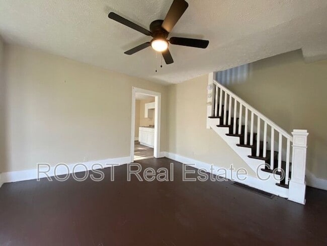 Building Photo - 1725/1727 W High St.