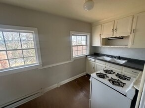 Building Photo - 3751 Sunrise Ave NW