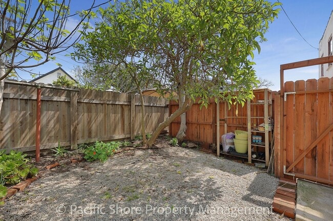 Building Photo - 10753 Tabor St