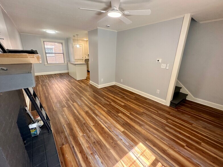 Building Photo - 838-846 W Rich St